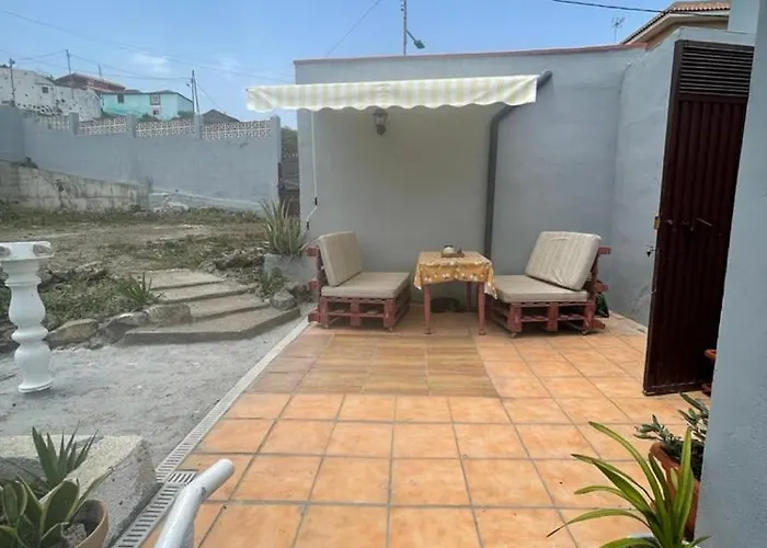 Casas Asomada *